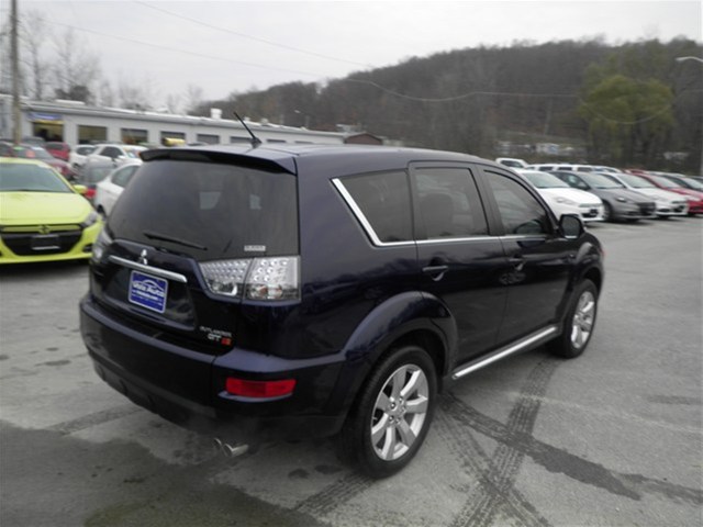 2011 Mitsubishi Outlander Passion