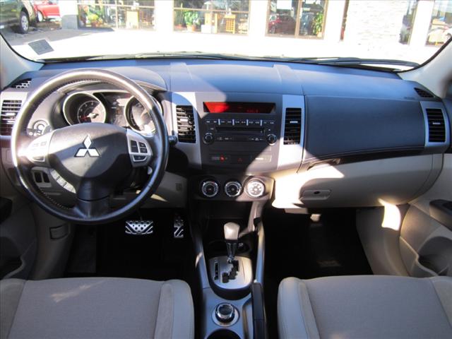 2011 Mitsubishi Outlander Passion