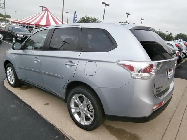 2014 Mitsubishi Outlander SE