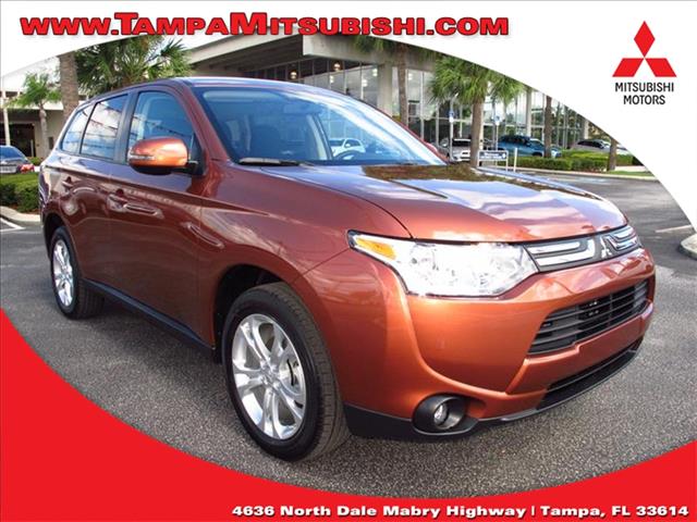 2014 Mitsubishi Outlander 2WD 15