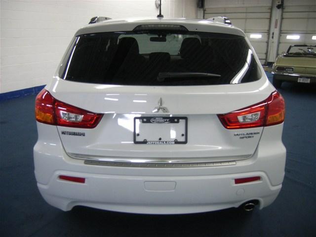 2011 Mitsubishi Outlander Sport SE