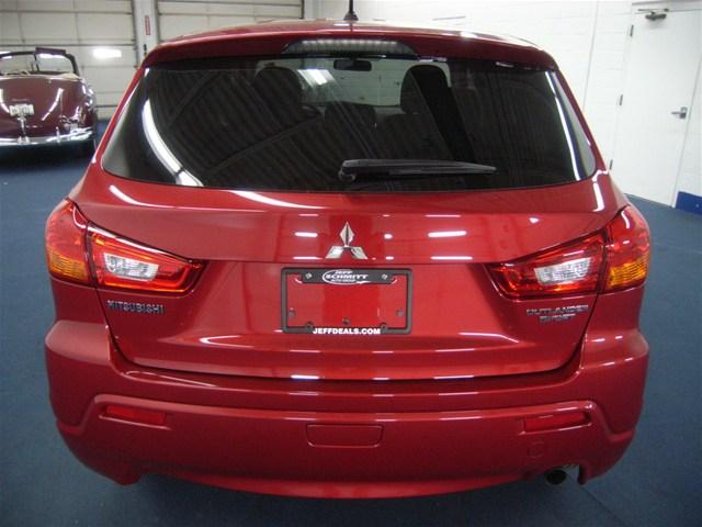 2011 Mitsubishi Outlander Sport LW2