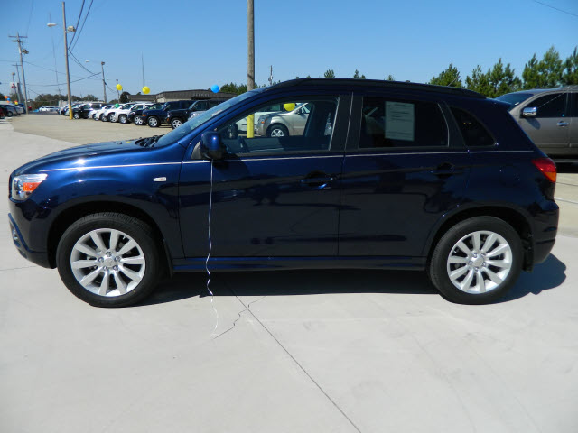 2011 Mitsubishi Outlander Sport SE