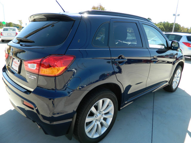 2011 Mitsubishi Outlander Sport SE