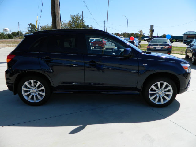 2011 Mitsubishi Outlander Sport SE