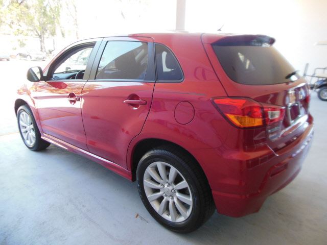 2011 Mitsubishi Outlander Sport SE