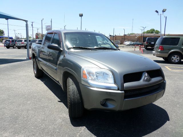 2006 Mitsubishi Raider LMTD LTHR Sroof