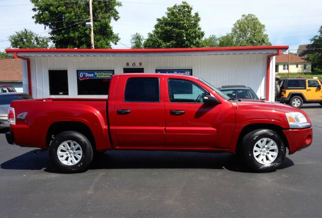 2006 Mitsubishi Raider LMTD LTHR Sroof