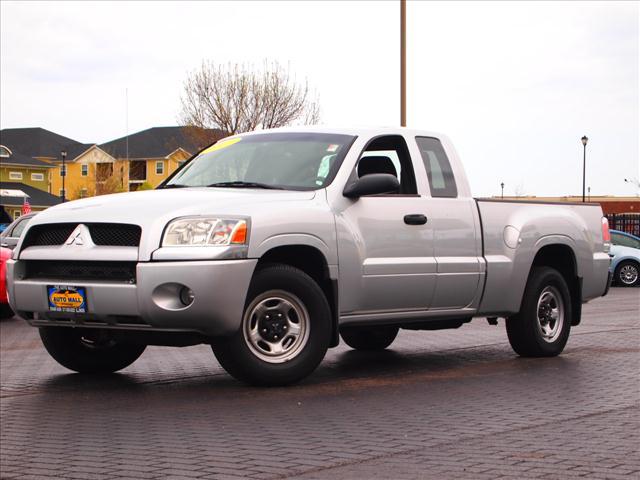 2007 Mitsubishi Raider Quad SLT