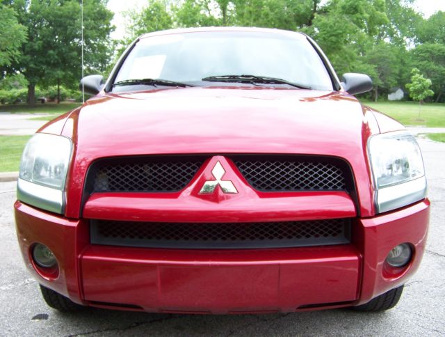 2007 Mitsubishi Raider Wagon LX