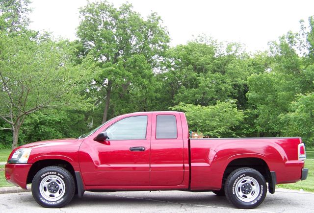 2007 Mitsubishi Raider Wagon LX