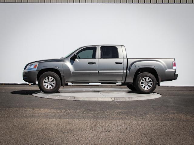 2008 Mitsubishi Raider Touring W/nav.sys