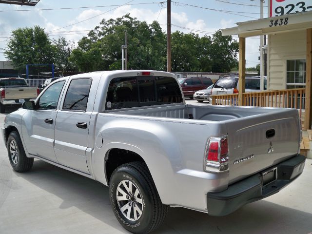 2008 Mitsubishi Raider Excab SR5 4X4