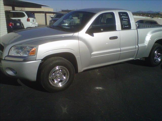 2008 Mitsubishi Raider Touring W/nav.sys