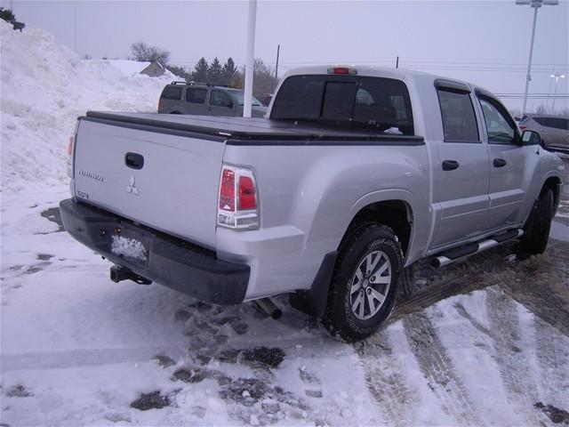 2008 Mitsubishi Raider Touring W/nav.sys