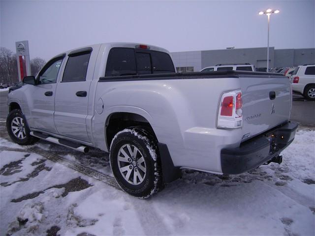 2008 Mitsubishi Raider Touring W/nav.sys