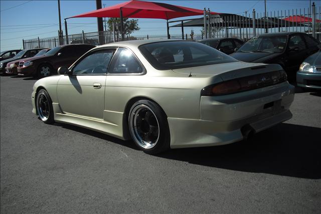 1995 Nissan 240SX LE