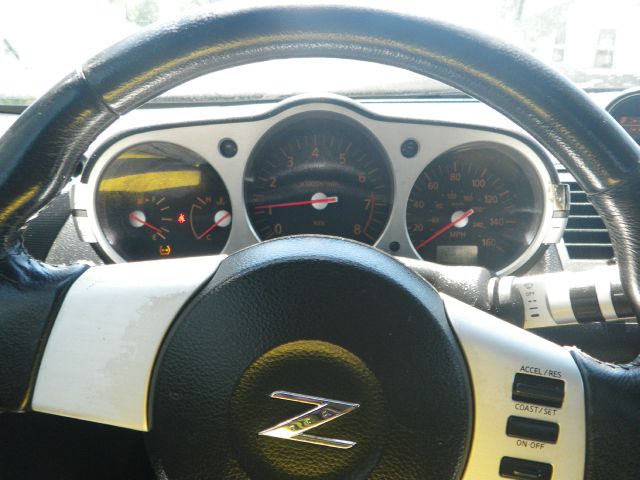 2003 Nissan 350Z Base