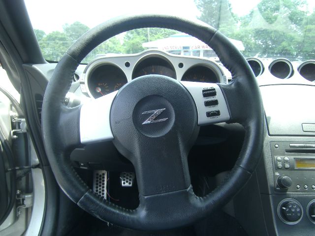 2003 Nissan 350Z Base