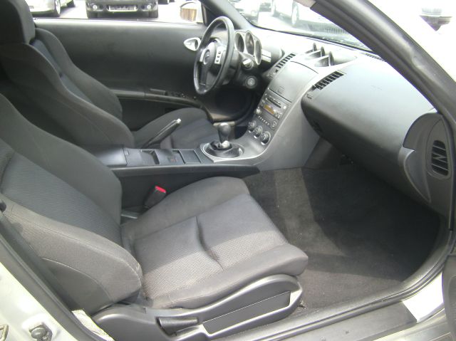 2003 Nissan 350Z Base