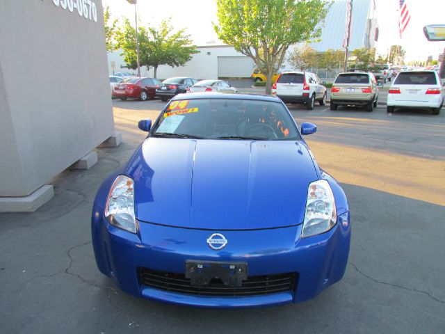 2004 Nissan 350Z 5DR 7-pass VAN I4 FWD