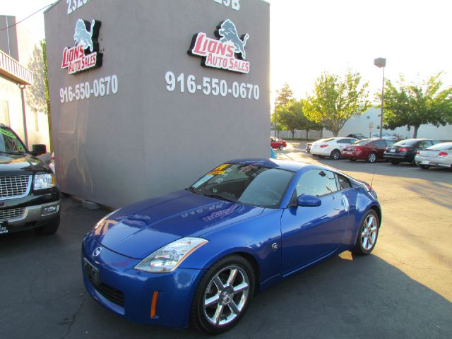 2004 Nissan 350Z 5DR 7-pass VAN I4 FWD