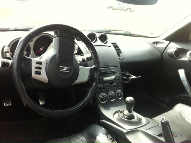 2004 Nissan 350Z Unknown