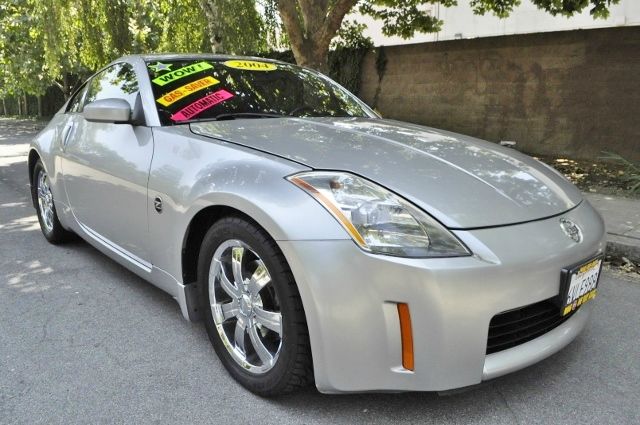 2004 Nissan 350Z Base