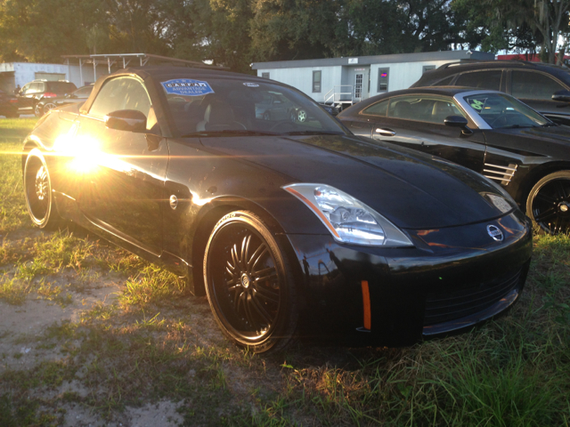 2004 Nissan 350Z 5dr 7-pass Van V6 LE FWD