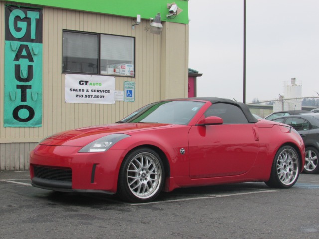 2004 Nissan 350Z 5dr 7-pass Van V6 LE FWD