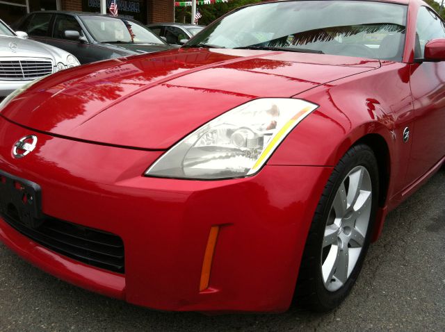 2004 Nissan 350Z Base