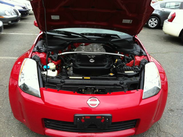 2004 Nissan 350Z Base