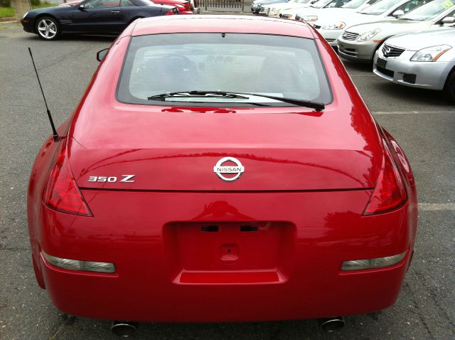 2004 Nissan 350Z Base