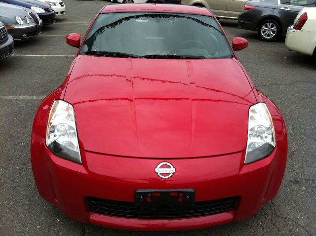 2004 Nissan 350Z Base