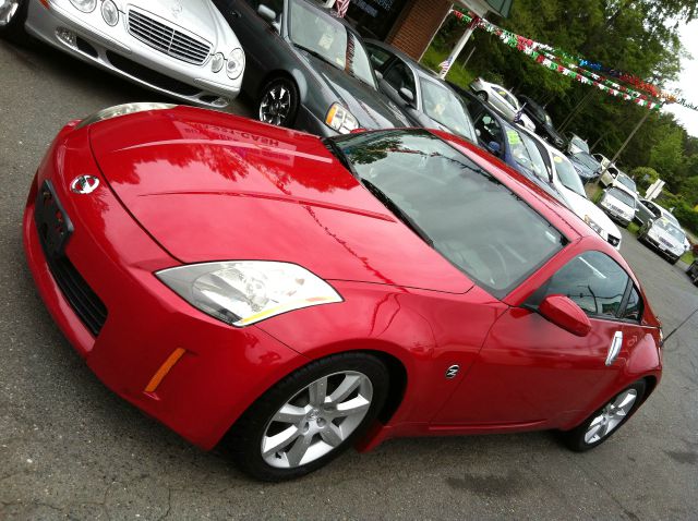 2004 Nissan 350Z Base