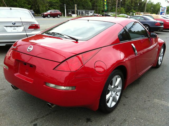 2004 Nissan 350Z Base