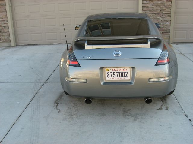 2004 Nissan 350Z Base