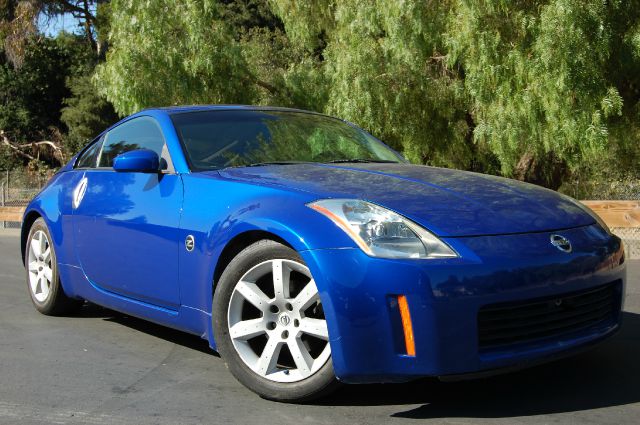 2004 Nissan 350Z 450H Sedan 4D