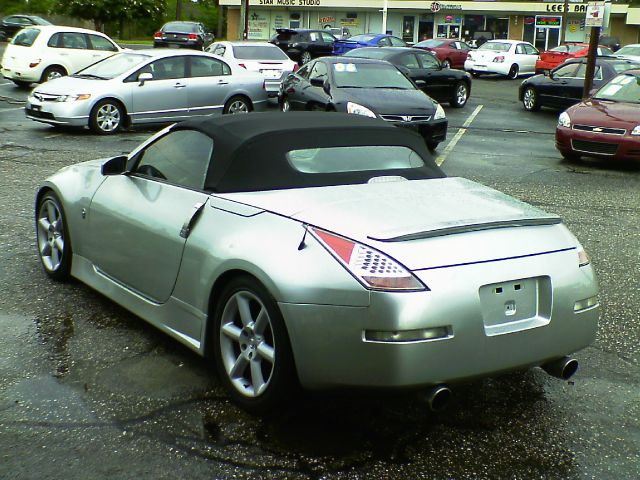 2004 Nissan 350Z 5DR 7-pass VAN I4 FWD