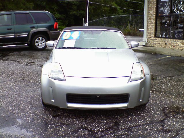 2004 Nissan 350Z 5DR 7-pass VAN I4 FWD