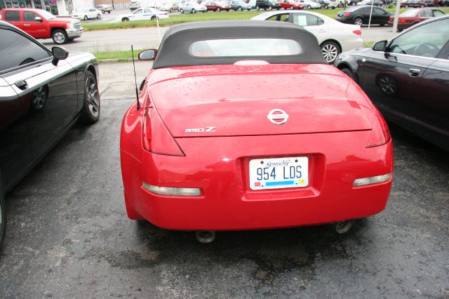 2004 Nissan 350Z 5dr 7-pass Van V6 LE FWD