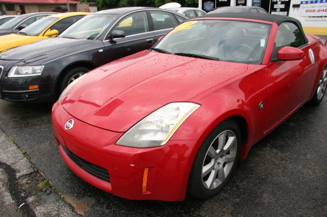 2004 Nissan 350Z 5dr 7-pass Van V6 LE FWD