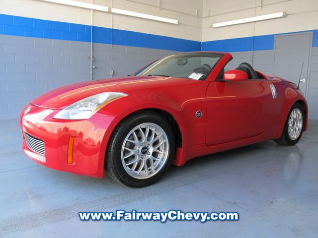 2004 Nissan 350Z 5DR 7-pass VAN I4 FWD