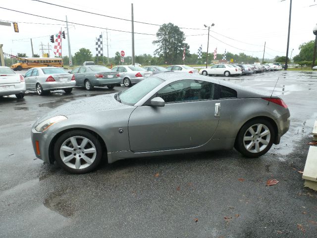 2004 Nissan 350Z Base