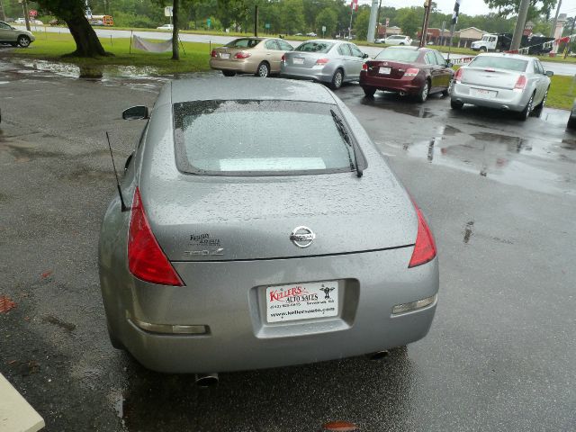 2004 Nissan 350Z Base