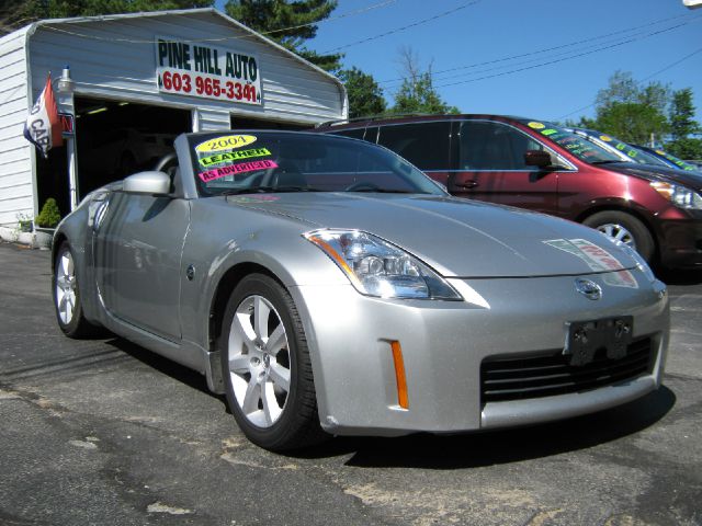 2004 Nissan 350Z 5dr 7-pass Van V6 LE FWD