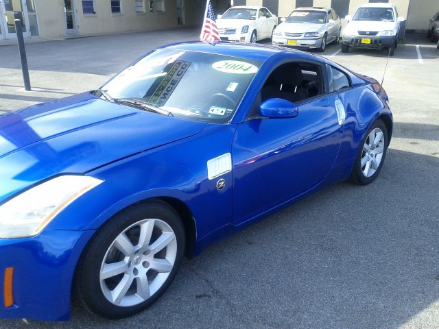 2004 Nissan 350Z Base