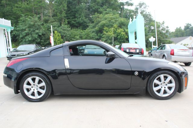 2004 Nissan 350Z 5DR 7-pass VAN I4 FWD