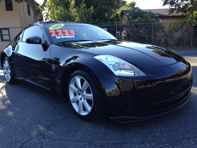 2005 Nissan 350Z Handicap Bus