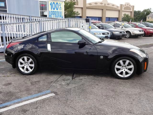 2005 Nissan 350Z Base